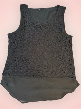 Sleeveless Black Lace Overlay Tank Top with Chiffon Hem sz M